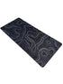 Black Topography muismat met minimalistisch reliëfpatroon – perfect voor bureau of gaming setup